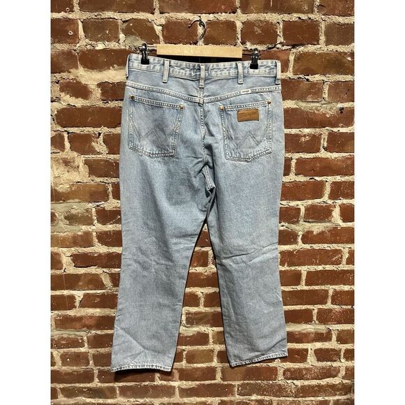 Wrangler Mens Blue Denim Straight Leg Distressed Jeans Size 31 x 28 - Picture 2 of 3